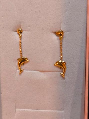 Gouden oorbellen 18 karaat
 beschikbaar voor biedingen