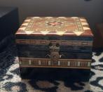 Oud ingelegd Taracea kistje, Ophalen of Verzenden, Zo goed als nieuw