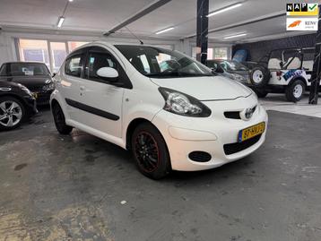 Toyota Aygo 1.0-12V Comfort Automaat| airco | 5DR beschikbaar voor biedingen