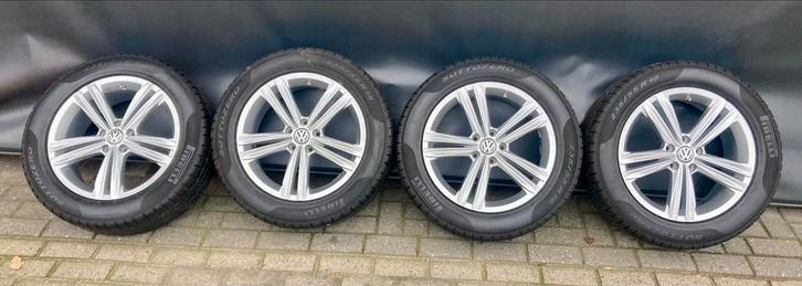 Originele Volkswagen Tiguan sebring set, Auto-onderdelen, Banden en Velgen, Banden en Velgen, Winterbanden, 18 inch, 235 mm, Personenwagen