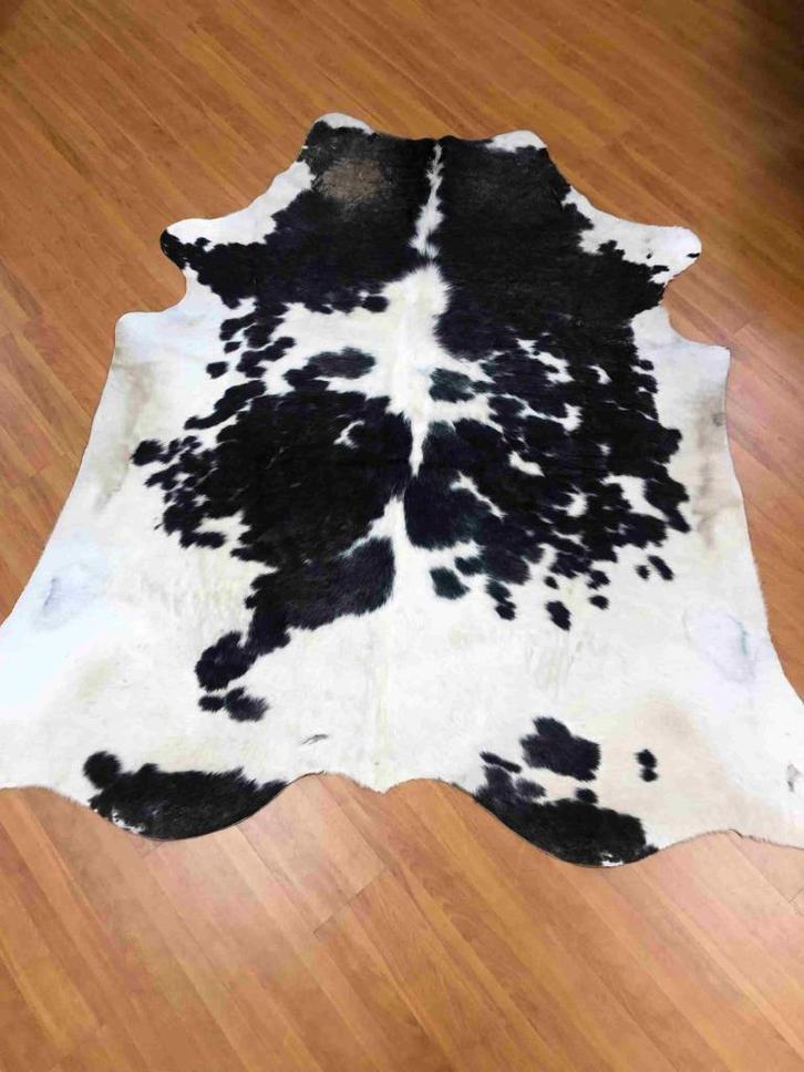 Koeienvacht, koeienhuid, koeienvel 210/200, Huis en Inrichting, Stoffering | Tapijten en Kleden, Gebruikt, 200 cm of meer, 200 cm of meer