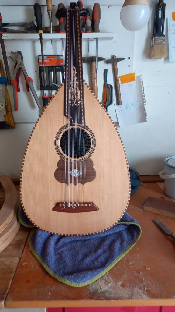 oud luit en reparatie, Muziek en Instrumenten, Snaarinstrumenten | Gitaren | Akoestisch, Nieuw, Overige typen, Ophalen of Verzenden