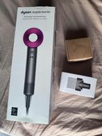Dyson super sonic - nieuw met 2 extra opzetstukken!, Ophalen of Verzenden, Nieuw, Föhn of Haardroger
