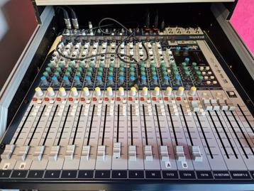 Soundcraft signature 16 analoge mixer perfecte staat! beschikbaar voor biedingen