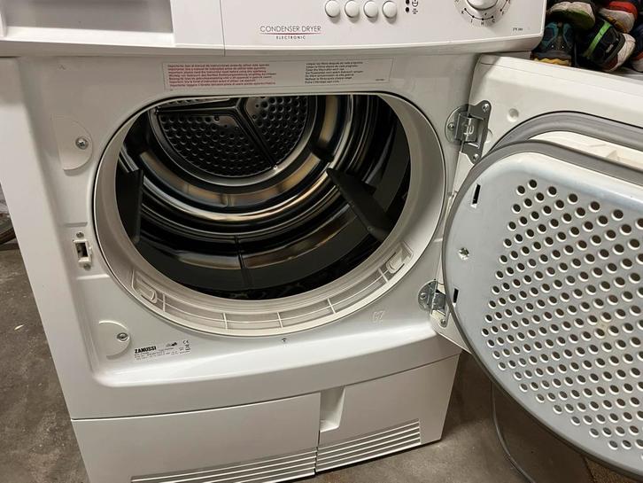 Zanussi Condensdroger - Goed Onderhouden, Witgoed en Apparatuur, Wasdrogers, Gebruikt, Condens, Voorlader, 6 tot 8 kg, 85 tot 90 cm