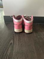 Nike Air Jordan 1 Mid Valentine’s day, Kleding | Dames, Schoenen, Verzenden, Zo goed als nieuw, Zwart, Sneakers of Gympen