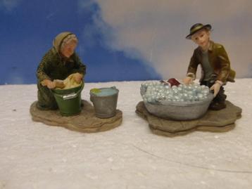 luville Yvette Bayon and help kerstdorp poppetjes figurines beschikbaar voor biedingen