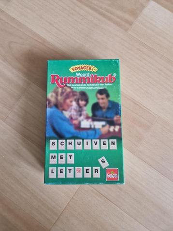 Rummikub schuiven met letters 