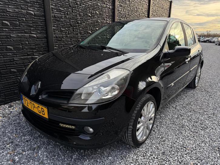 Renault Clio 1.6-16V Initiale Orgineel NL Auto! NAP, 16'' LM, Auto's, Renault, Bedrijf, Te koop, Clio, ABS, Airbags, Airconditioning
