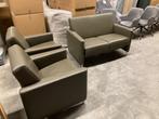 2 zitsbank en 2 fauteuils echt leer olijfgroen SAMEN €350, Tweepersoons, Ophalen of Verzenden, Zo goed als nieuw, Rechte bank