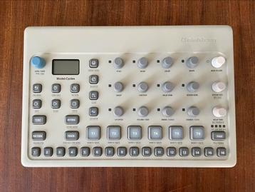 Elektron Model Cycles groovebox synthesizer drummachine beschikbaar voor biedingen