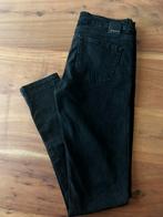 Zgan Dames Nikkie zwart logo skinny jeans mt 29-32, Kleding | Dames, Spijkerbroeken en Jeans, W28 - W29 (confectie 36), Nikkie