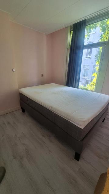 Ikea Bed 140x200 met Matras en Topper