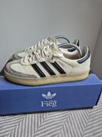 Adidas Samba x Clarks Ronnie Fieg mt. 41, Zwart, Ophalen of Verzenden, Zo goed als nieuw, Adidas