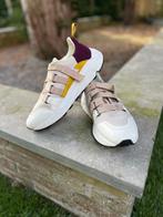 CLOSED sneakers mt 40 €45- TIEN concepts op Instagram, TIEN concepts, -, -, Ophalen of Verzenden
