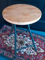 Kruk Stoer & Stevig, Huis en Inrichting, Krukjes, Ophalen of Verzenden, Gebruikt, Hout