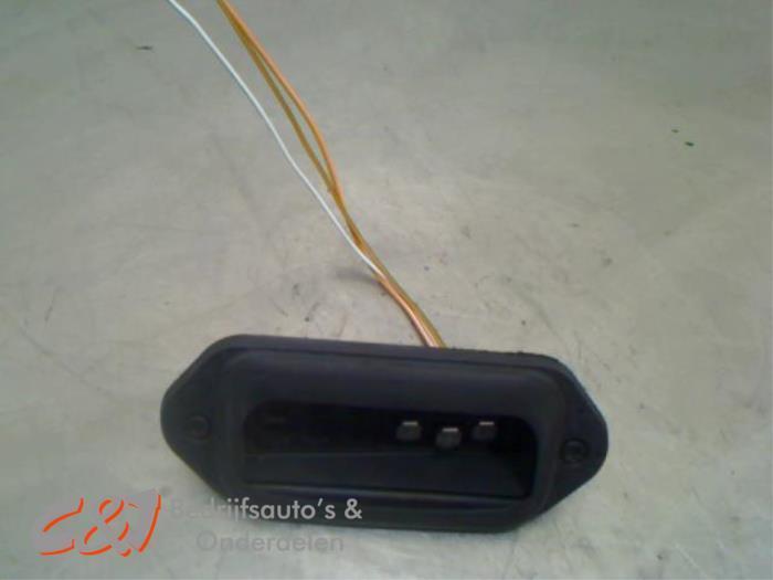 Schuifdeur schakelaar van een Opel Combo, Auto-onderdelen, Interieur en Bekleding, Opel, Gebruikt, 3 maanden garantie, Ophalen of Verzenden