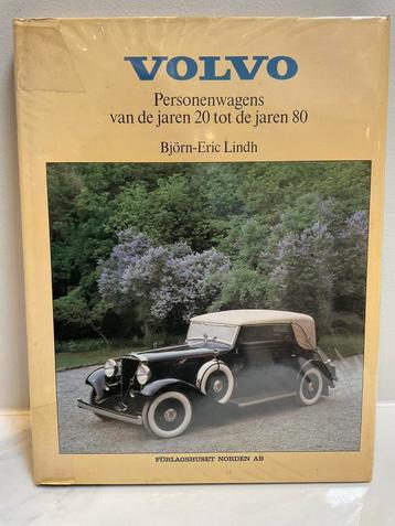 Autoboek Volvo pers wagens 1920 t/m jaren ‘80 uitgave 1984 beschikbaar voor biedingen