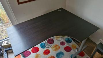 IKEA Galant Hoekbureau Zwart Hout met Kabelrek - afbeelding 4