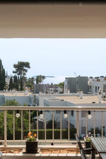 Heerlijk appartement te huur op Ibiza met zeezicht beschikbaar voor biedingen