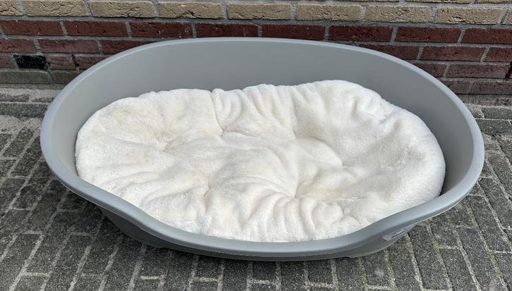 kunststof hondenmand  110 x 72, Dieren en Toebehoren, Hondenmanden, Zo goed als nieuw, Overige, Ophalen