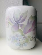 Vintage Vaas groot Pastel bloemen China Lichte Porselein, Overige kleuren, Aardewerk of Porselein, Ophalen of Verzenden, Zo goed als nieuw