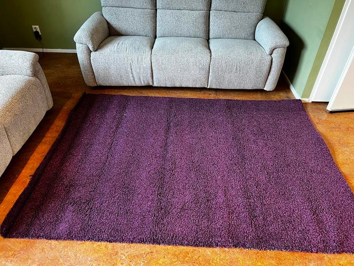 Mooi paars vloerkleed - 160x230 cm, Huis en Inrichting, Stoffering | Tapijten en Kleden, Zo goed als nieuw, 150 tot 200 cm, 200 cm of meer