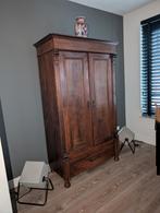 Antieke houten kast, Ophalen