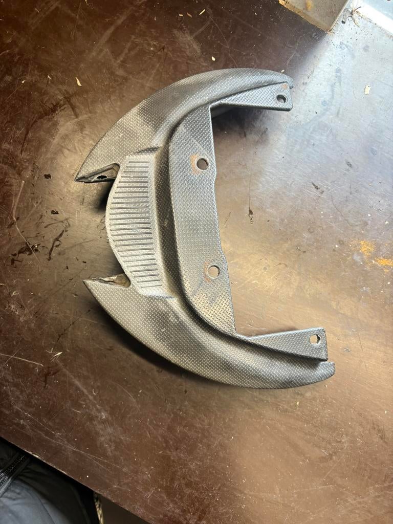 Spoiler piaggio, Ophalen of Verzenden, Zo goed als nieuw, Overige typen