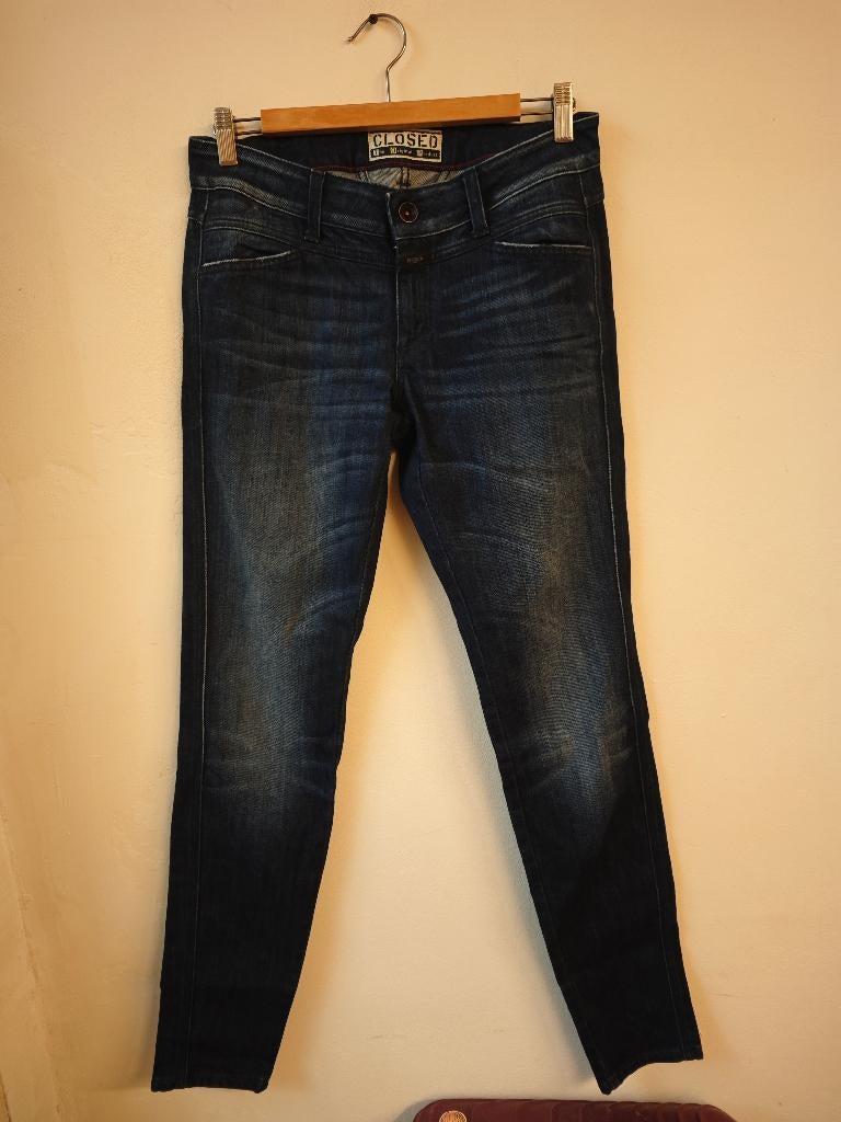 Jeans Closed, Ophalen of Verzenden, Zo goed als nieuw, Blauw, W28 - W29 (confectie 36)