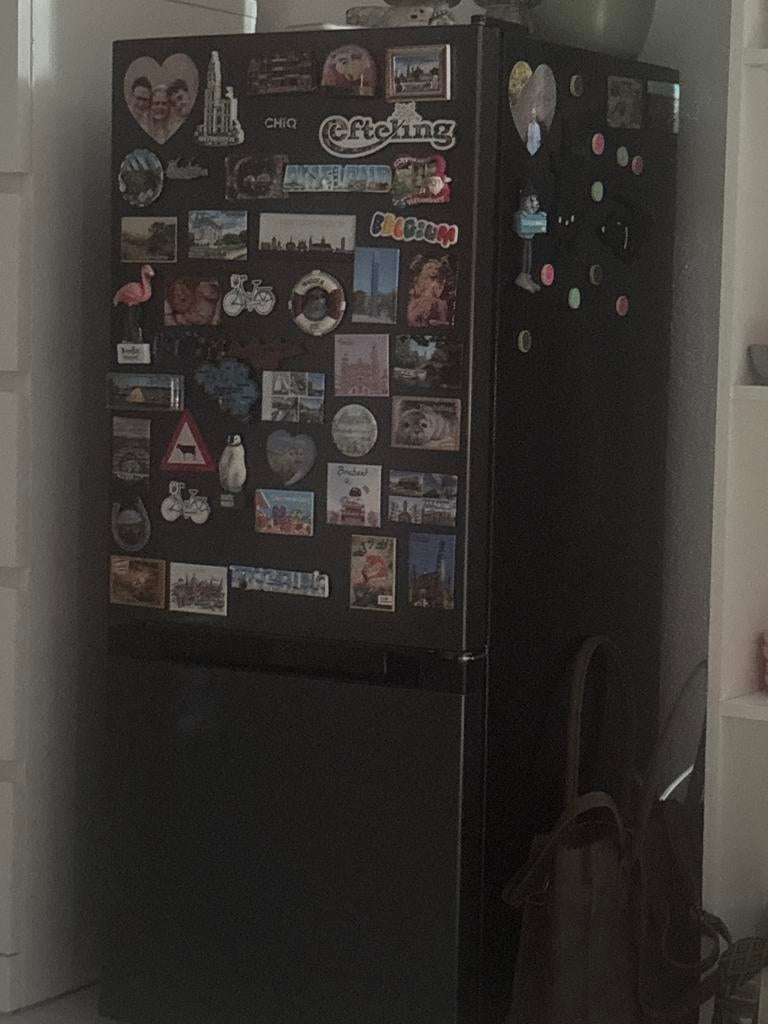 CHiQ Koelkast met vriesvak - Low Frost & Efficiënt, Witgoed en Apparatuur, Koelkasten en IJskasten, Zo goed als nieuw, Met vriesvak