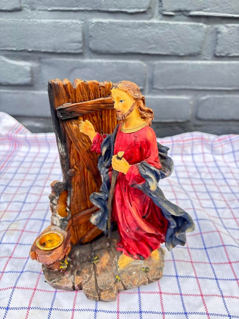 Beeldje van Jezus bij een deur, Antiek en Kunst, Antiek | Religie, Ophalen of Verzenden