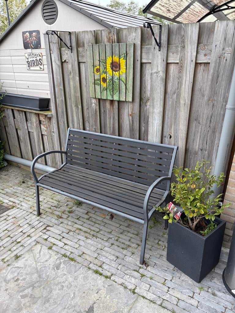 Comfortabele tuinbank van metaal en kunststof, Tuin en Terras, Ophalen, Gebruikt, Metaal