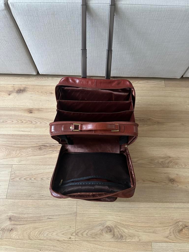 Leren pilotenkoffer met wieltjes en uitschuifbare handgreep, 40 tot 60 cm, Gebruikt, 20 tot 30 cm, Bruin