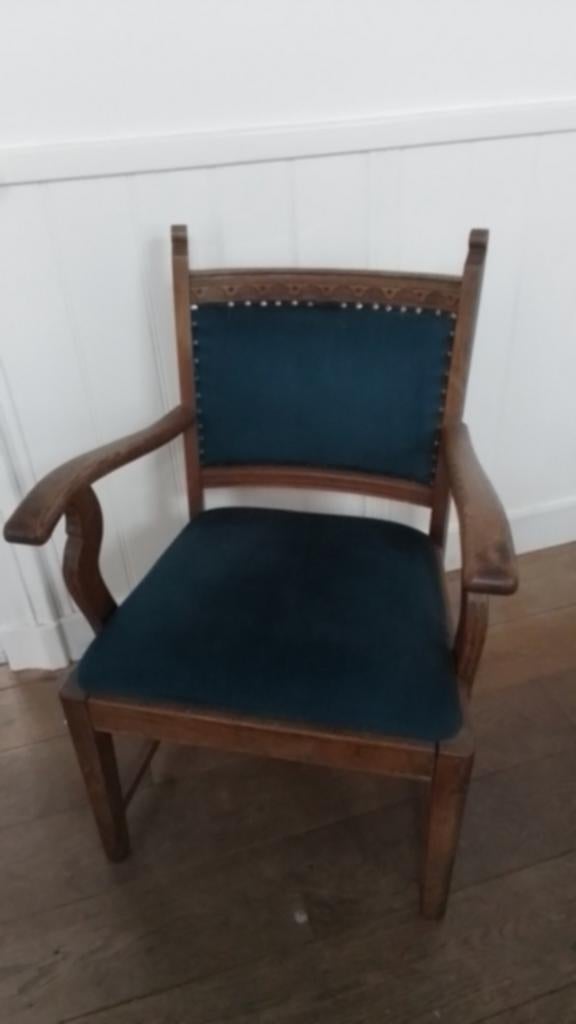 Houten Stoel met Blauwe Bekleding, Huis en Inrichting, Stoelen, Ophalen, Blauw, Vintage, Zo goed als nieuw