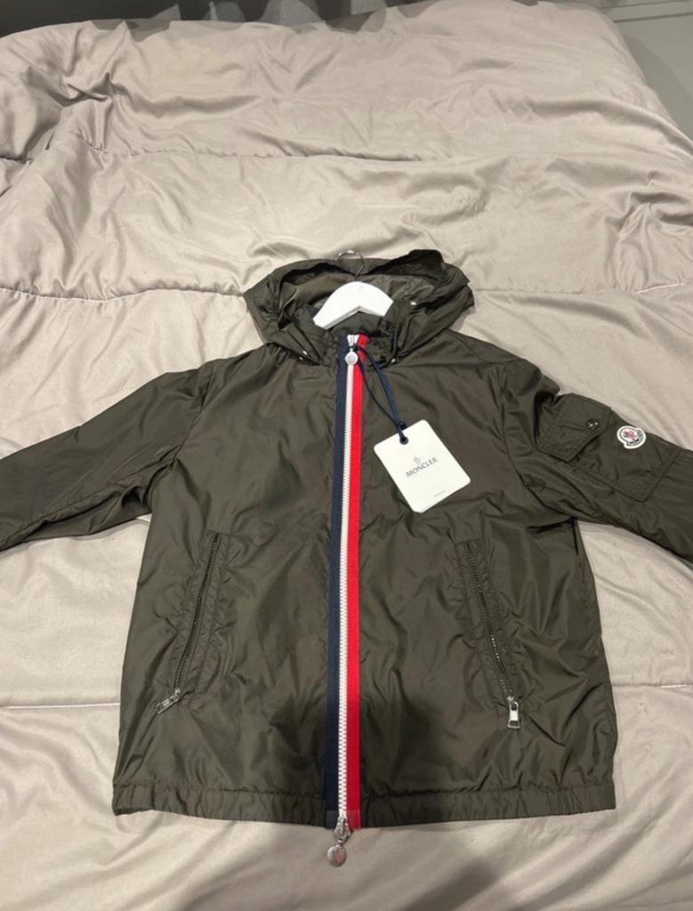 Originele Moncler jas maat M, Ophalen of Verzenden, Nieuw, Maat 48/50 (M), Groen