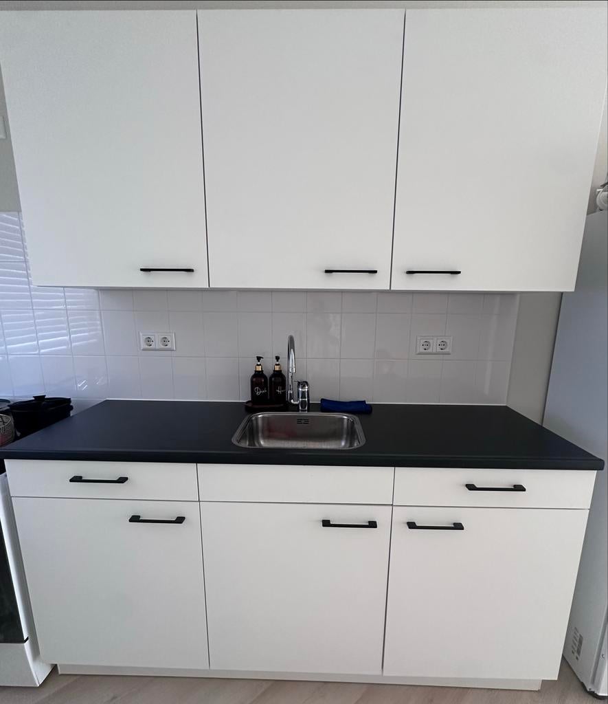 Brunzeel Keuken Zo Goed Als Nieuw - Slechts 2 Maanden Oud, Wit, Enkelwandige keuken, Ophalen of Verzenden, Zo goed als nieuw