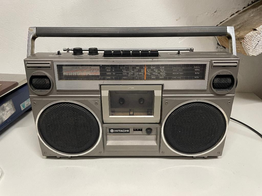 Hitachi boombox, Ophalen of Verzenden, Gebruikt, Radio