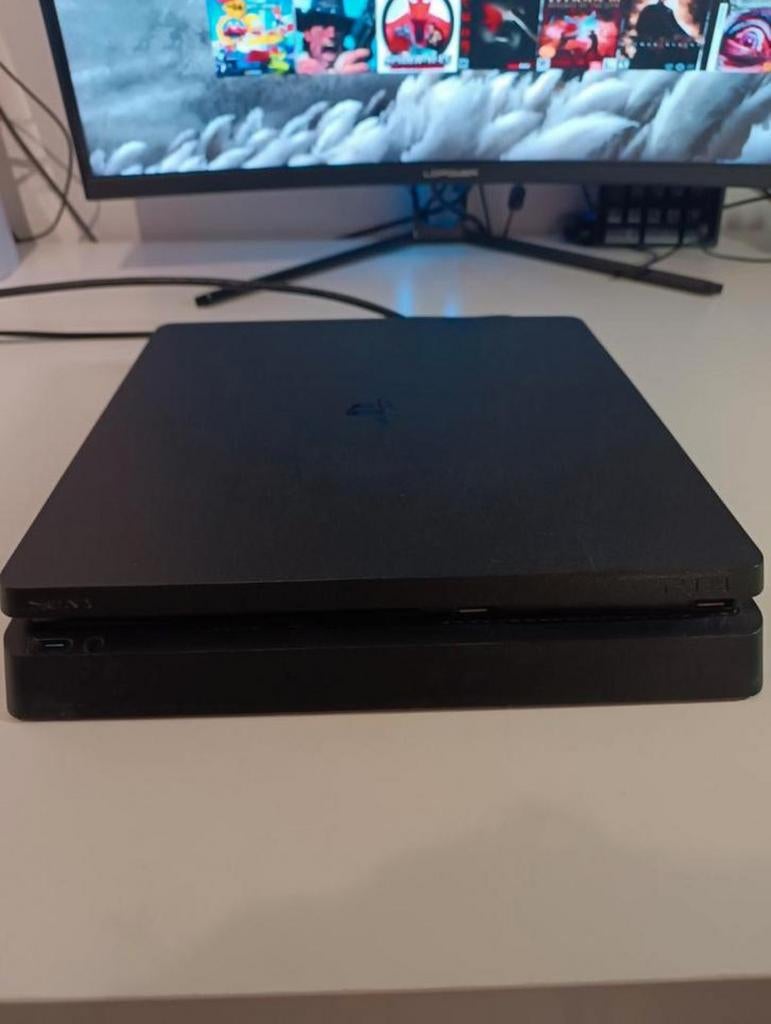 Playstation 4 slim 500GB - Gold Hen jailbreak + 31 spelen, Spelcomputers en Games, Ophalen of Verzenden