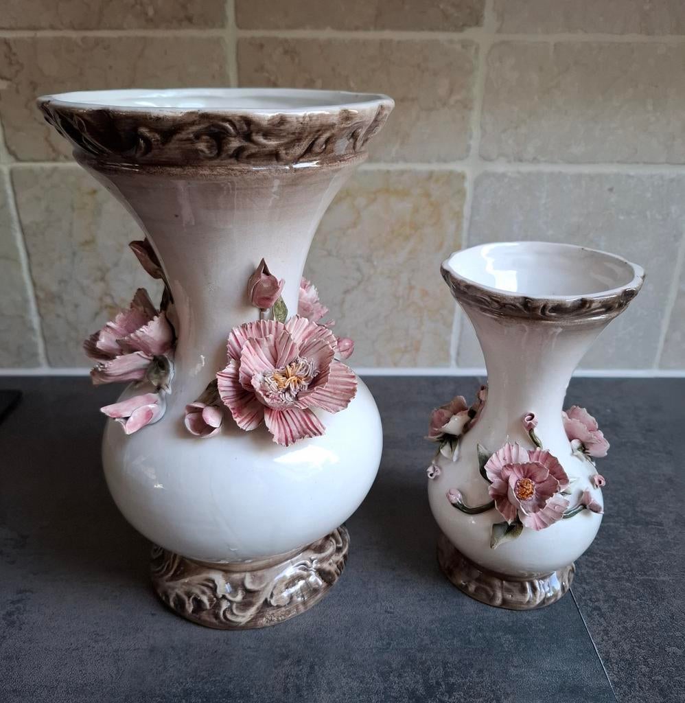 Set van 2 prachtige vintage "Bassano" vazen. Porselein., Antiek en Kunst, Antiek | Vazen, Ophalen