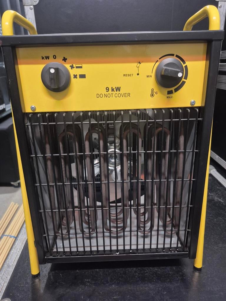 Krachtige Elektrische Heater 9000W - Werkplaats/Garage, Ophalen, 30 tot 80 cm, Kachel, Minder dan 60 cm