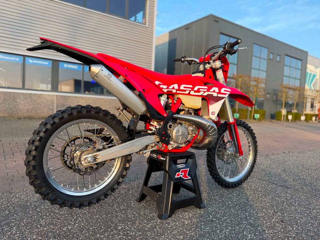 Gas-Gas Enduro EC 300 2T 2023 KTM TPI Husqvarna FE, Bedrijf, Enduro, Mattighofen
Mattighofen  Mattighofen, AT, Info@ktm.com