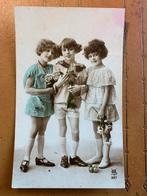 Drie meisjes, Ophalen of Verzenden, 1920 tot 1940, Gelopen, Kinderen