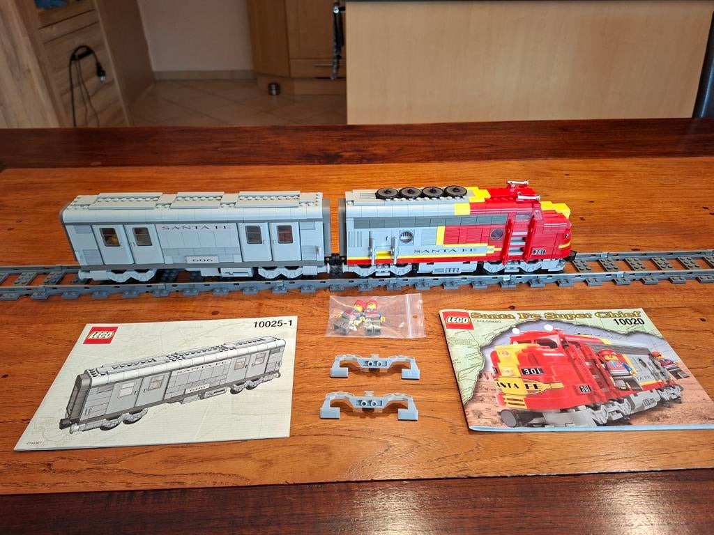 LEGO 10020 EN 10025-1 SANTA FE LOCOMOTIEF EN WAGON, Kinderen en Baby's, Speelgoed | Duplo en Lego, Nieuw, Lego, Complete set, Ophalen of Verzenden