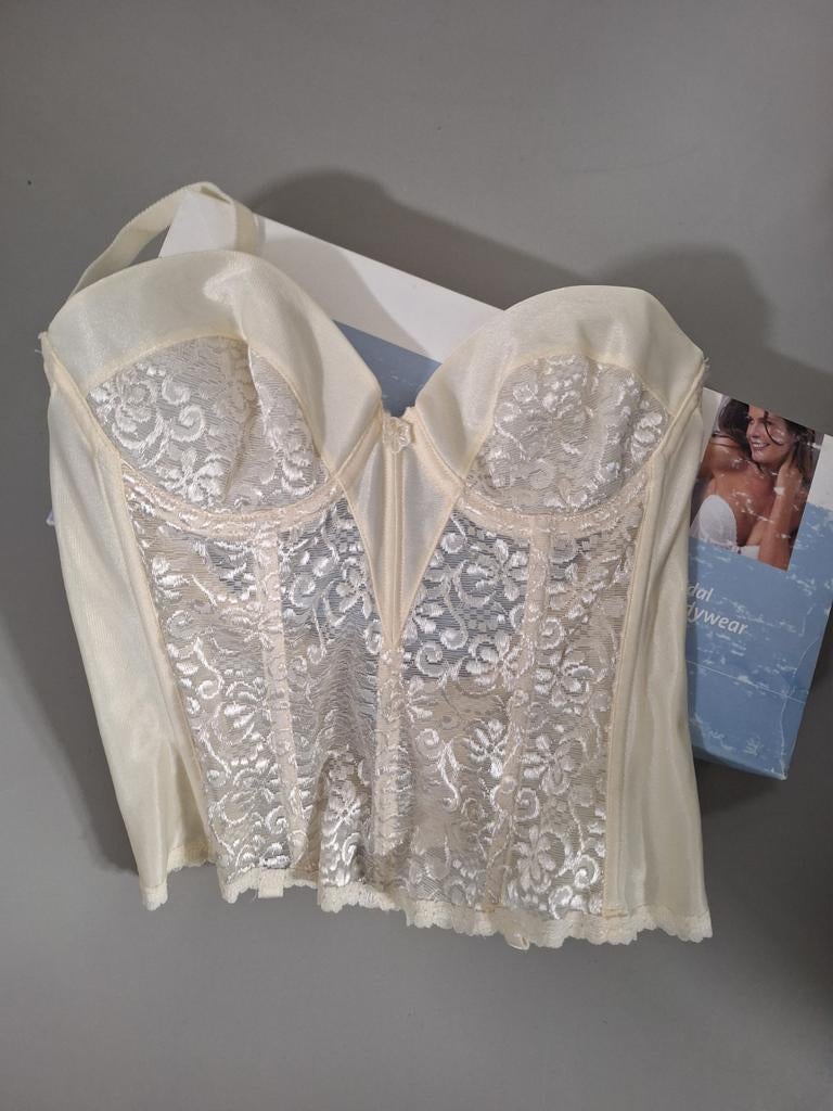 Carnival bustier torselet  75 C, Ophalen of Verzenden, Zo goed als nieuw, Wit, Accessoires