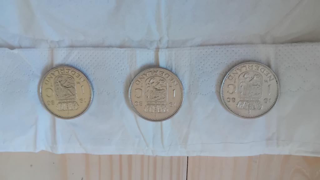 Drie guldens uit 1980, Postzegels en Munten, Ophalen of Verzenden, Koningin Beatrix, 1 gulden