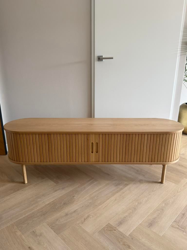 JYSK LYNGVIG TV-meubel eiken, Ophalen, 150 tot 200 cm, Eikenhout, Zo goed als nieuw