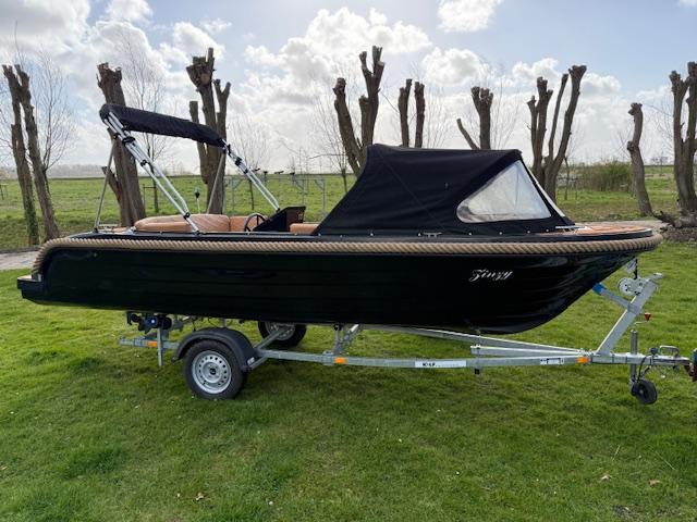 Gentle 555 (bj 2020), Watersport en Boten, Sloepen, Gebruikt, 3 tot 6 meter, Overige brandstoffen, Polyester
