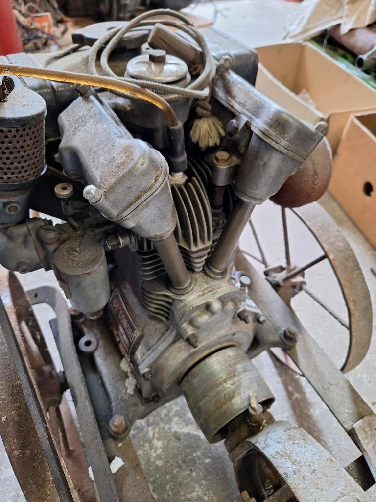 Retro pomp met stationaire 4takt motor, Doe-het-zelf en Verbouw, Ophalen, Gebruikt