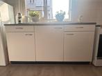 Keukenblok met 3 onder- en 3 bovenkastjes (9 jaar oud), Ophalen, Gebruikt, Wit, Enkelwandige keuken